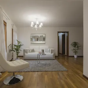 Benedetto Marcello Apartamento